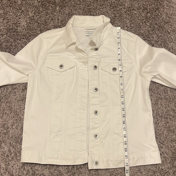 Liz Claiborne Women's White Denim Jacket - Picture 9 of 10